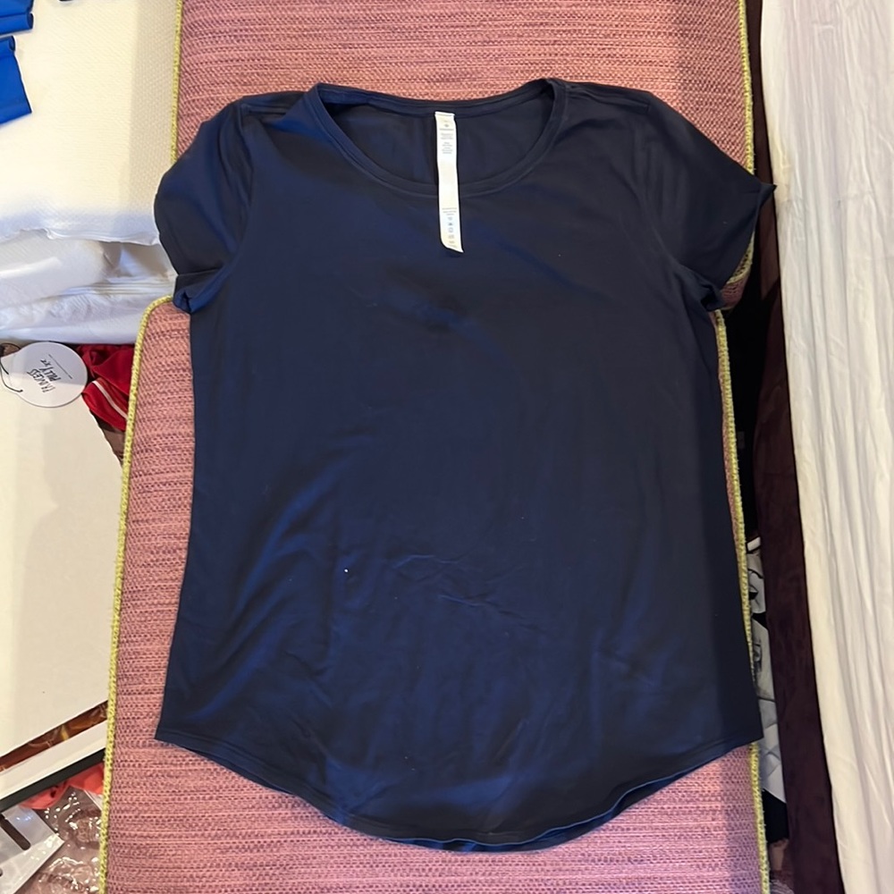 Lululemon T-shirt- navy blue